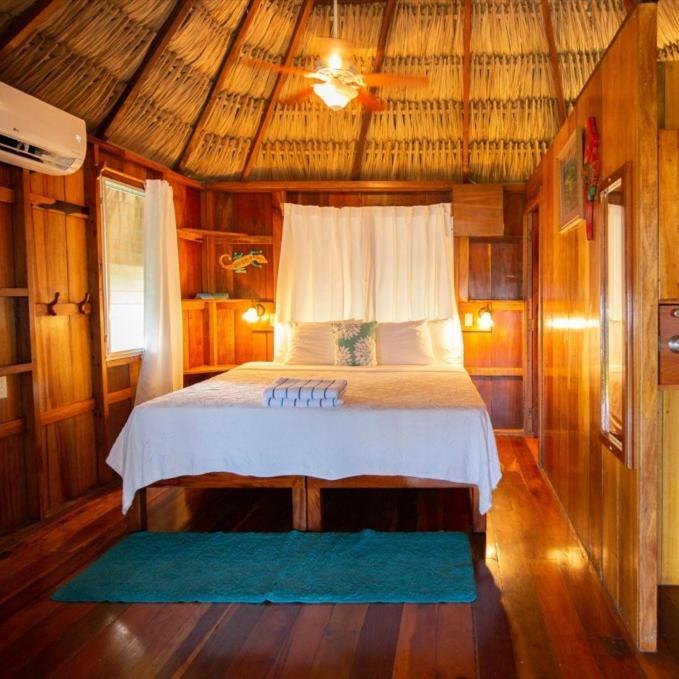 בליז סיטי St. George'S Caye Resort מראה חיצוני תמונה