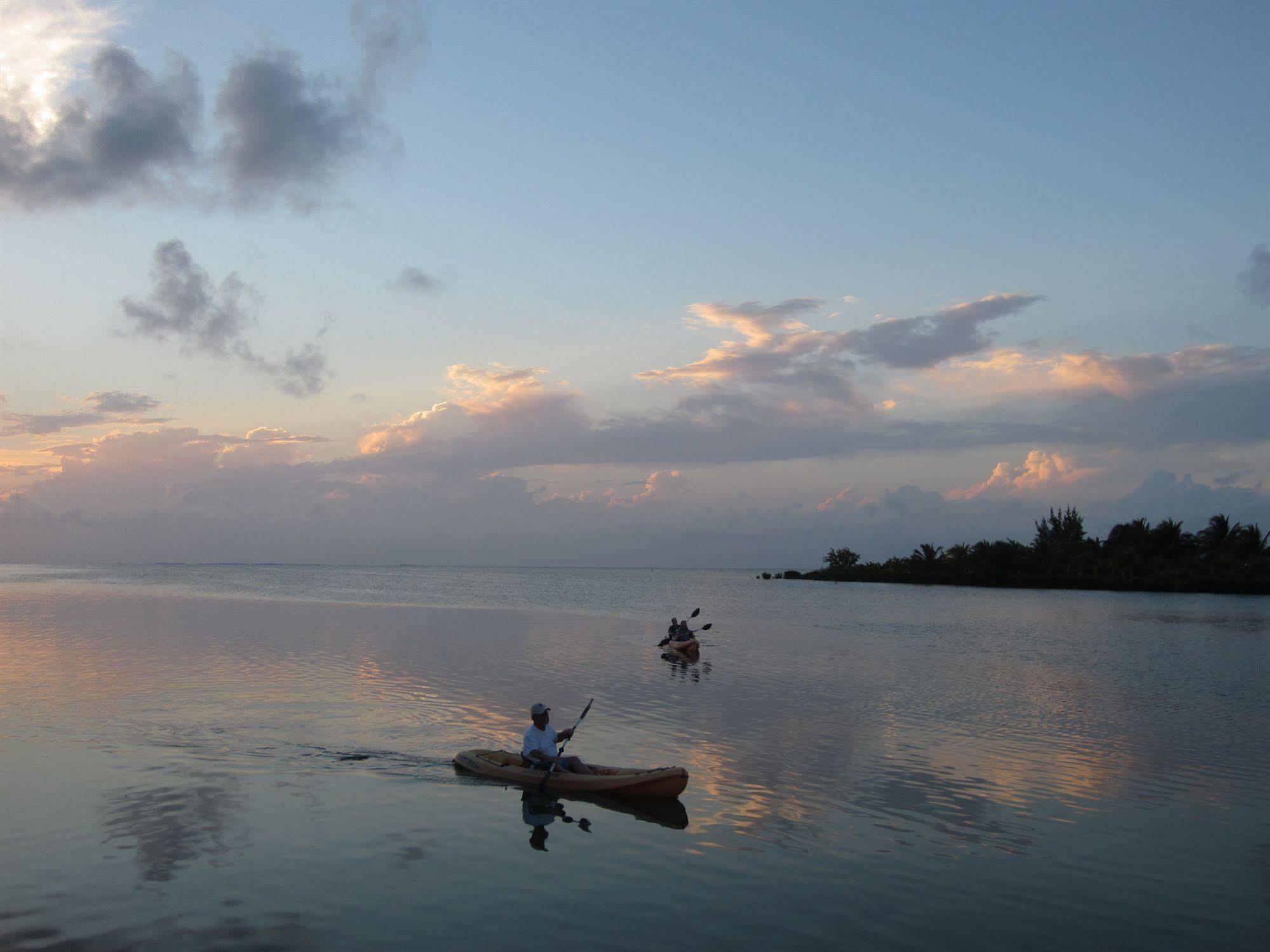 בליז סיטי St. George'S Caye Resort מראה חיצוני תמונה